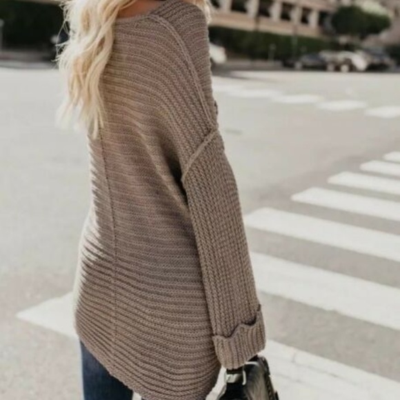 New Samantha Cuffed Boyfriend Fit Sweater Top - Picture 3 of 7